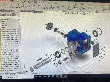 خدمات نقشه کشی صنعتی ، مهندسی معکوس و طراحی صنعتی