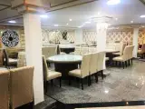 تالار نگین طلایی