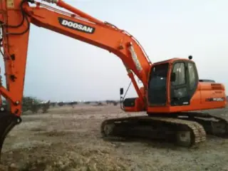 اجاره بیل مکانیکی دوسان آذربایجان غربی