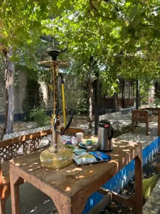 باغچه رستوران سنتی کوچه باغ