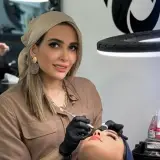 مرکز زیبایی عاطفه ترابی؛ فیبروز ابرو در اصفهان