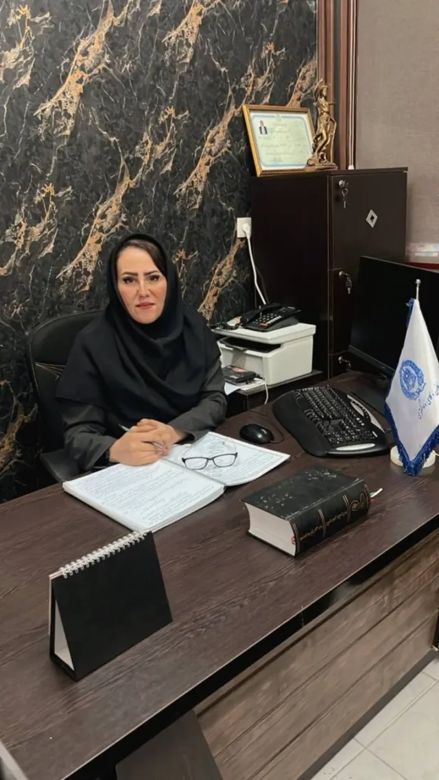دفتر وکالت خانم خانی
