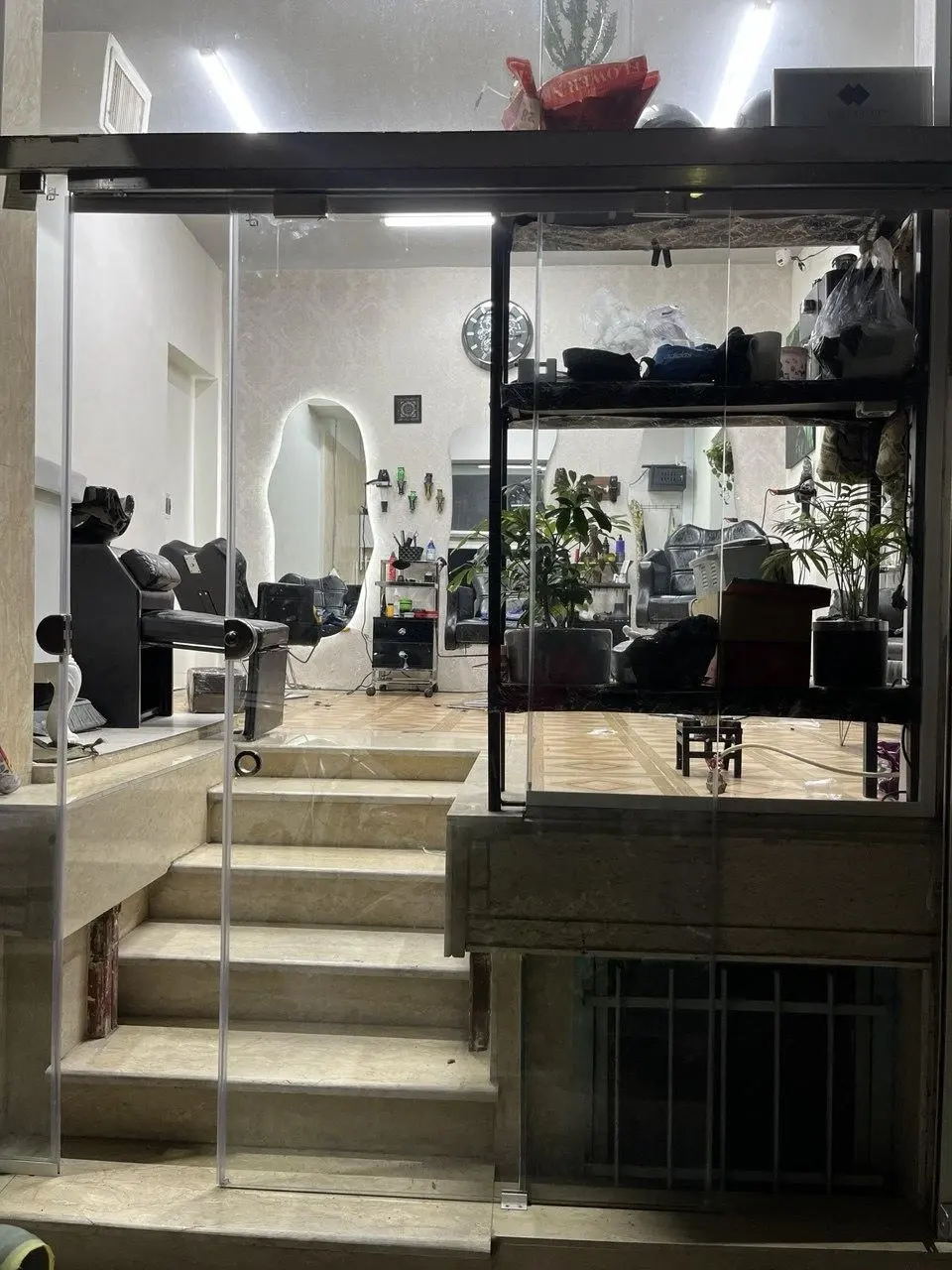 آرایشگاه مردانه دانیال