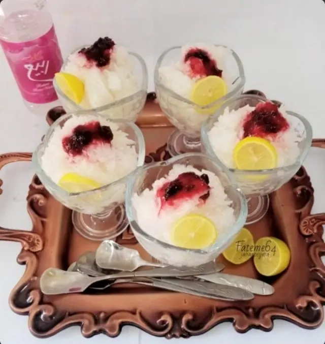 بستنی و فالوده شاتوت