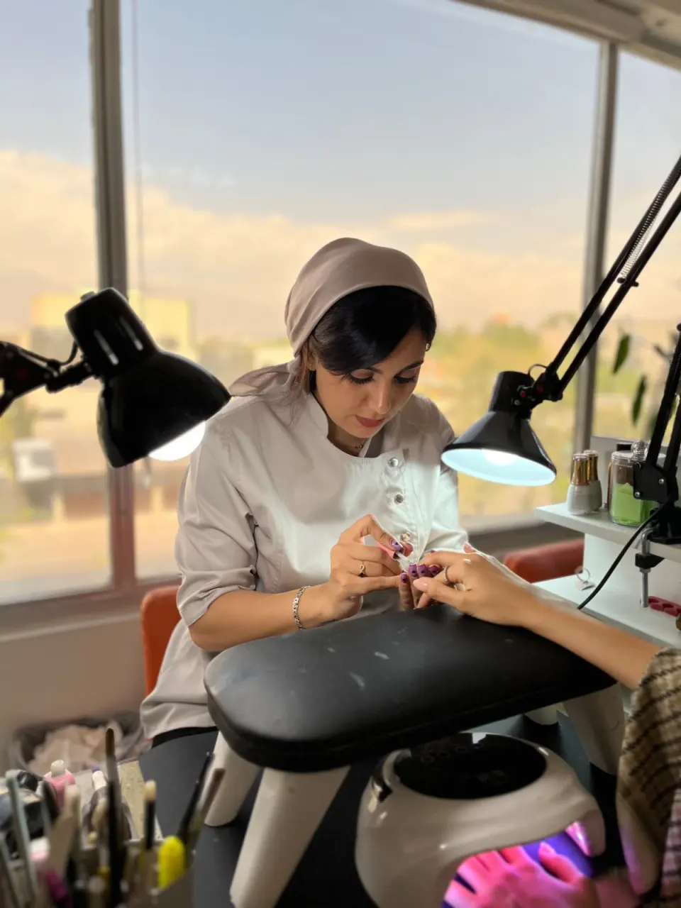 مرکزتخصصی ناخن عاطفه