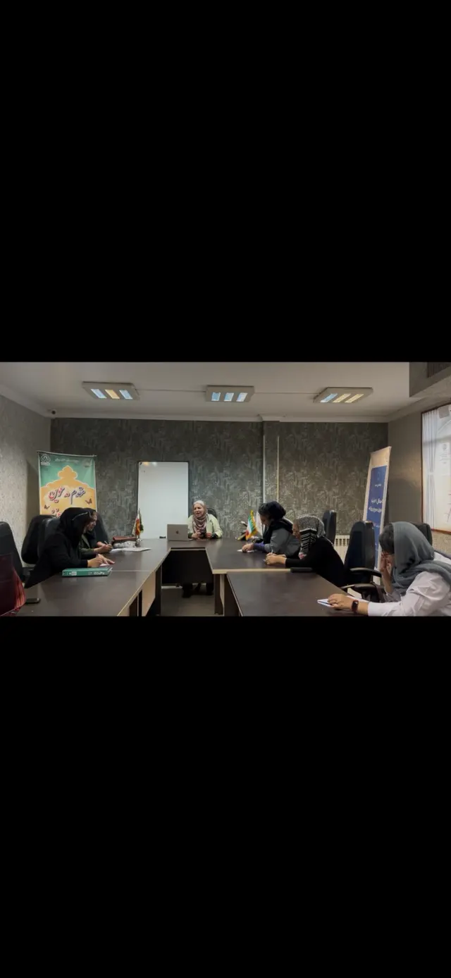 آموزش تجارت در کافه تجارت طلایی