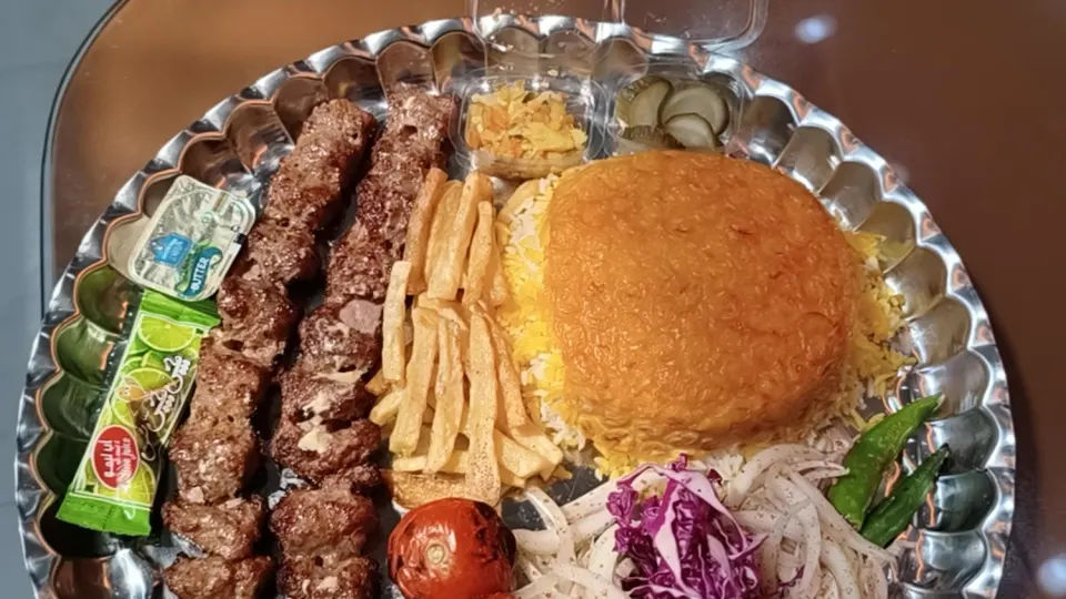 تهیه غذای سهیل