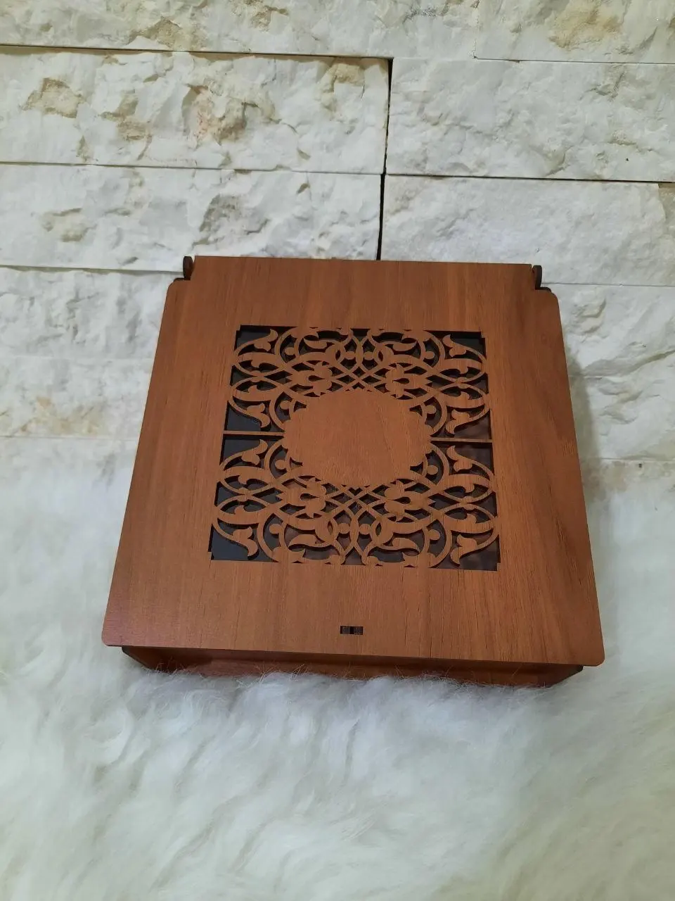 برش وحکاکی لیزرمهرجو