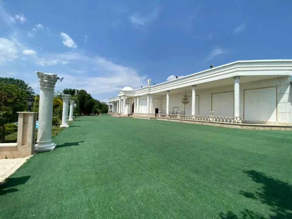 عمارت مجلل فردوس