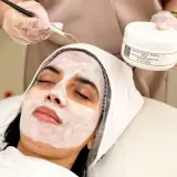 فیشال سارا میراحمدیزاده