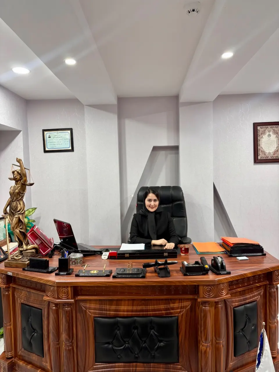 وکیل سیده مریم سدیدی در استاد سرا رشت