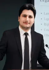 سینا صحرایی عضو کانون وکلای دادگستری