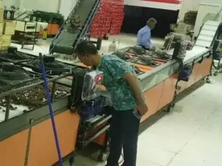 دستگاه بسته بندی خرما ماهان صنعت سپاهان در خمینی شهر