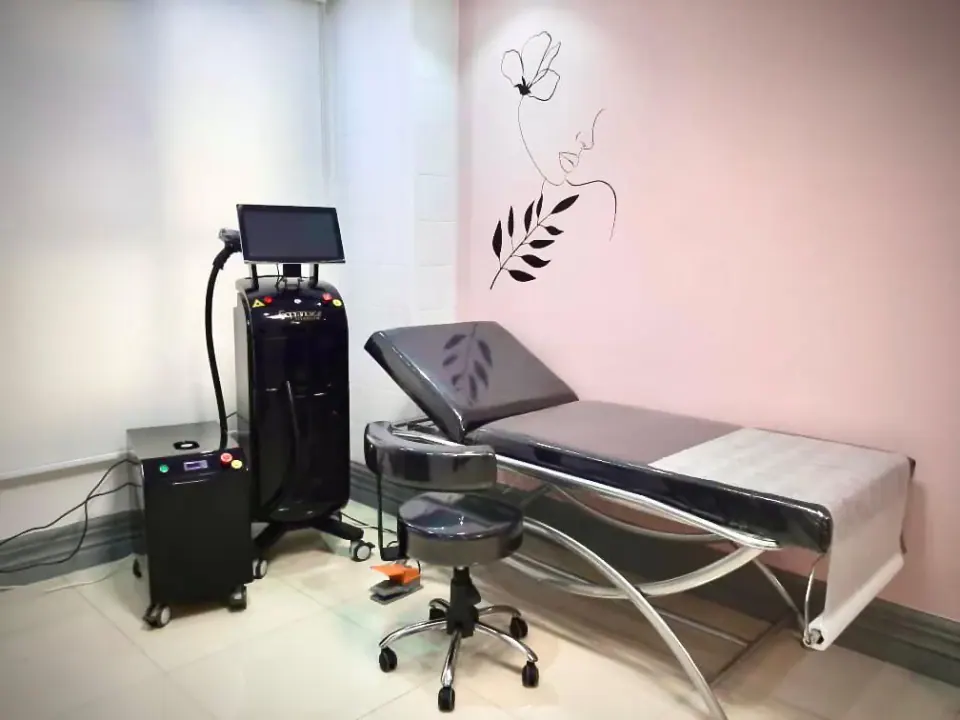 مطب دکتر عصمت اقبال بختیاری
