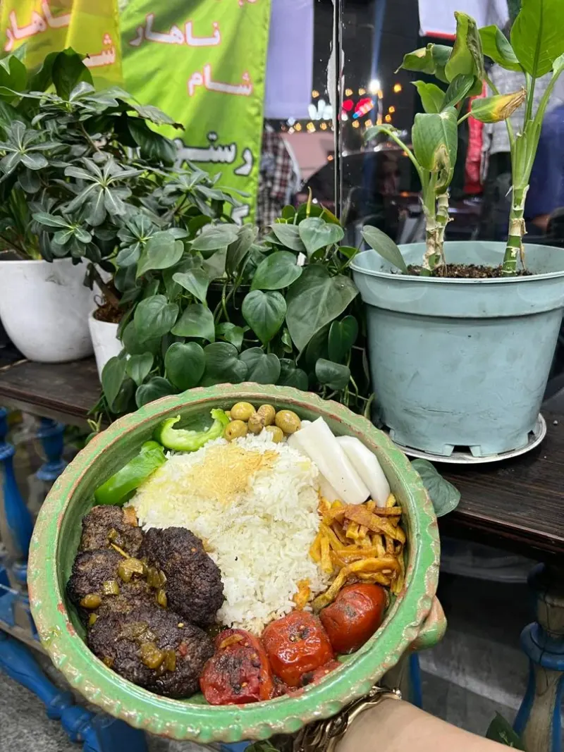 رستوران توسینی (غذای گیلانی)