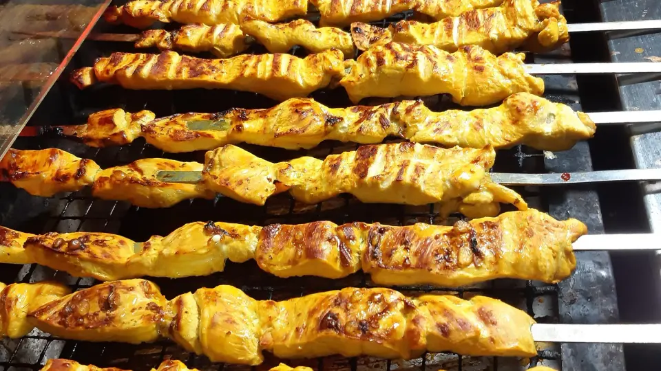 تهیه غذا برادران شهابی