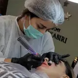 خدمات میکروبلیدینگ در اندیشه
