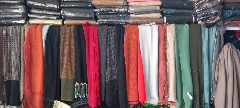 شال و روسری مریم