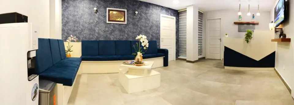 دکتر ایمان برومند جراح و متخصص اورولوژی
