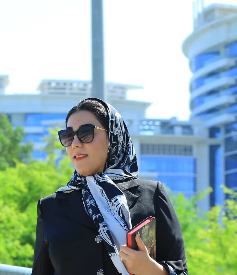 نگین عارفی وکیل پایه یک دادگستری