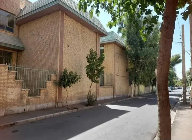 هنرستان فنی و حرفه ای دخترانه مولوی