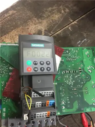 تعمیر تخصصی انواع درایو، اینورتر خورشیدی، شارژر، UPS