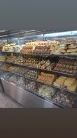 قنادی آرین