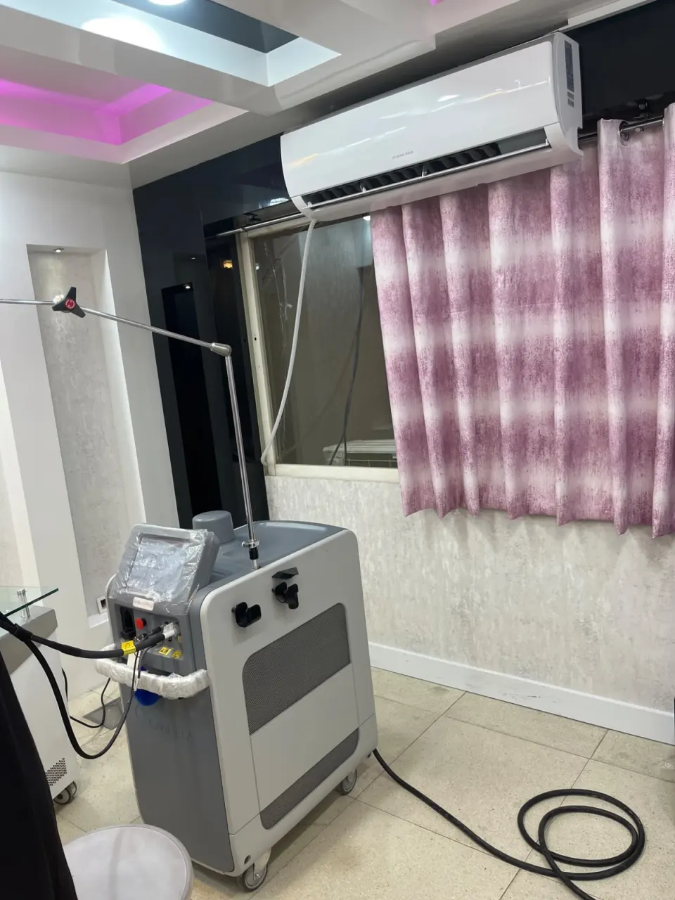 کلینیک لیزر و زیبایی پرنیان
