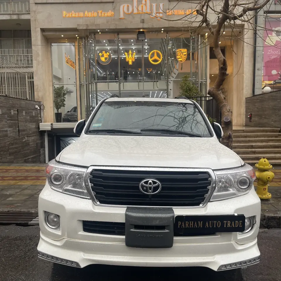 نمایشگاه اتومبیل پرهام
