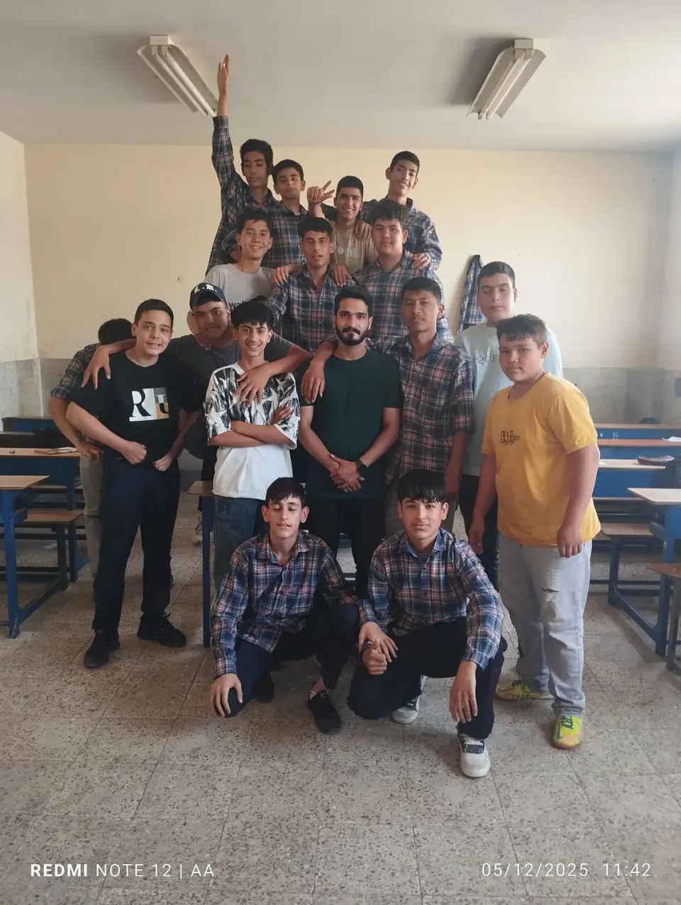 دبیرستان پسرانه شهید حاج کاظم رستگار