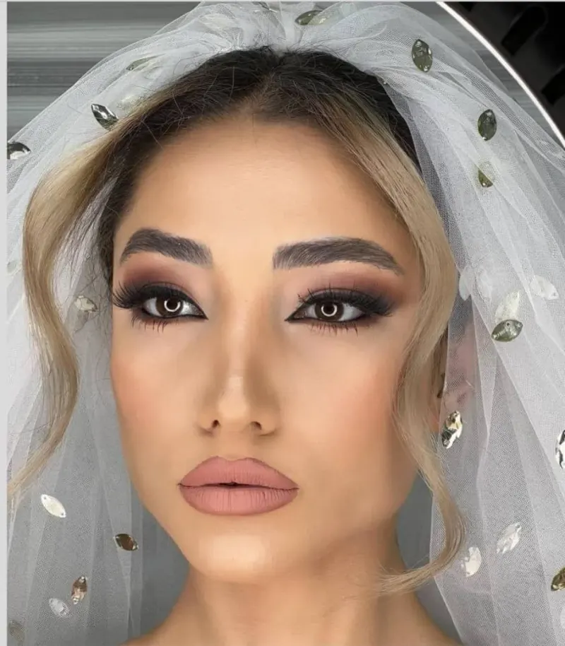 آموزشگاه و آرایشگاه آی تک