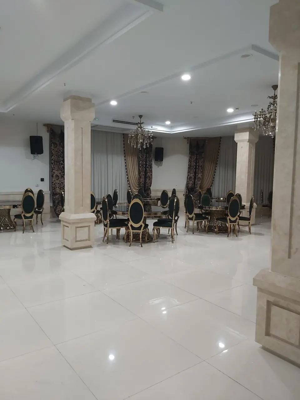 تالار غدیر