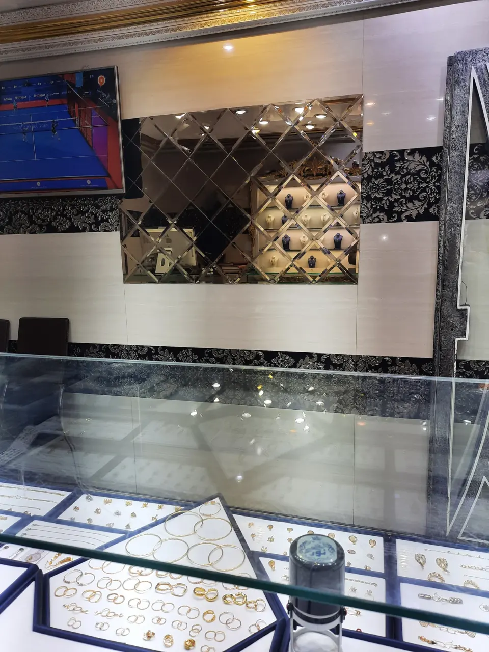 طلا و جواهری نور