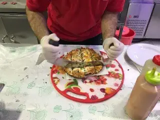 رستوران قدسی لار