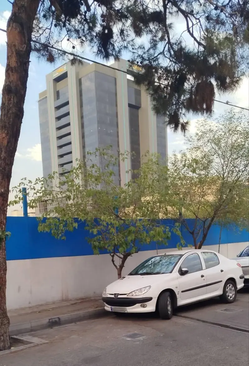 ساختمان ستاد بانک تجارت