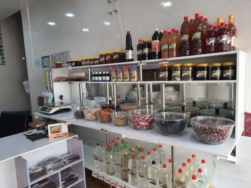 عرقیات گل سرخ