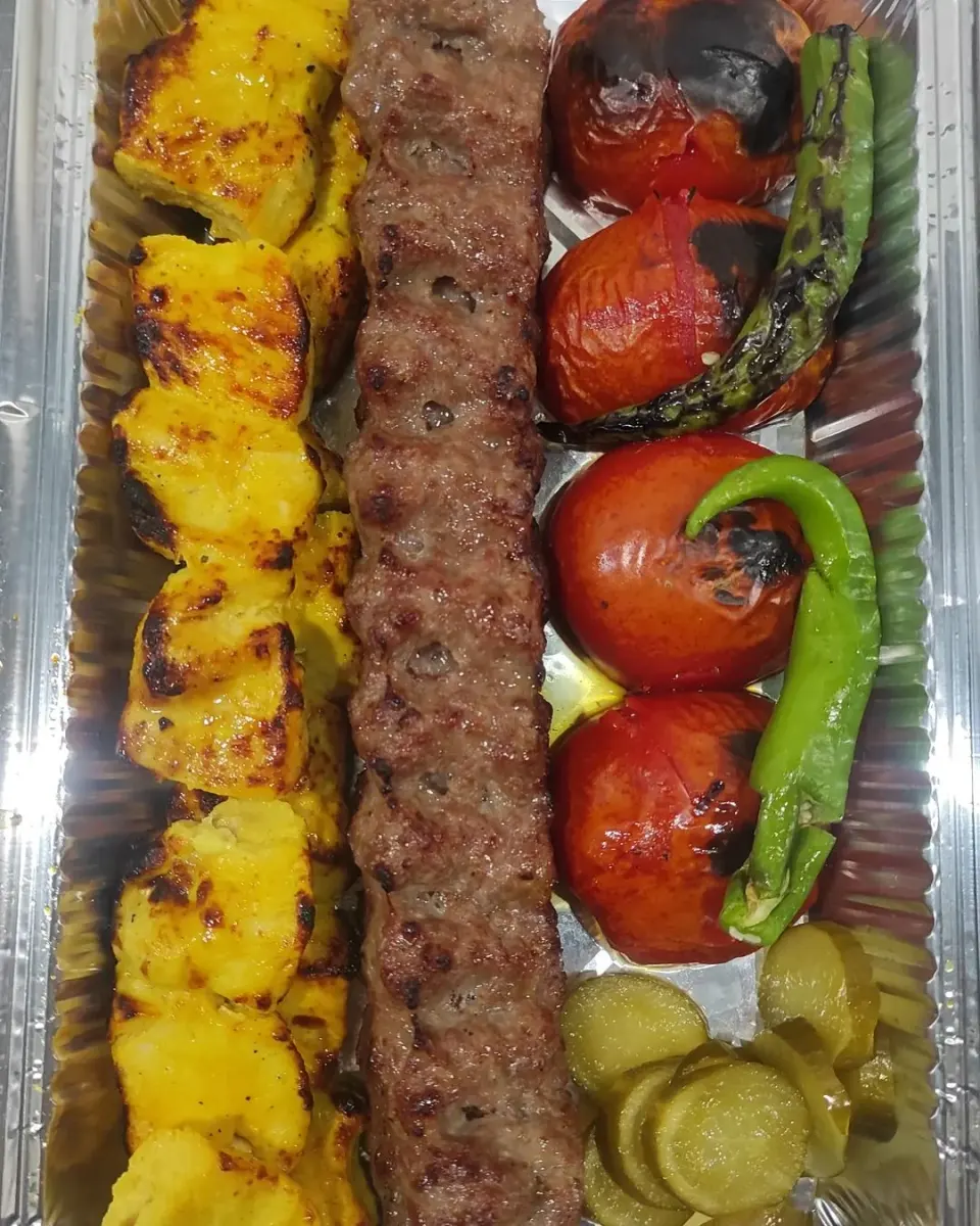 کترینگ پری ناز