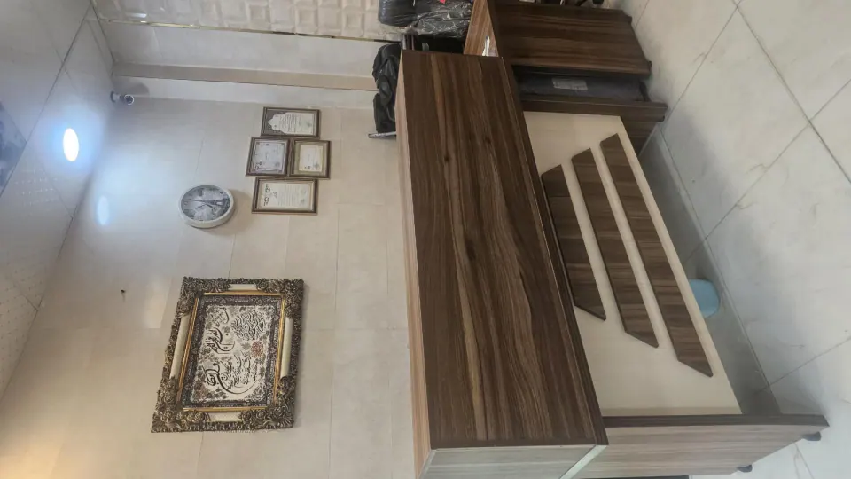 املاک سیاوش افشین