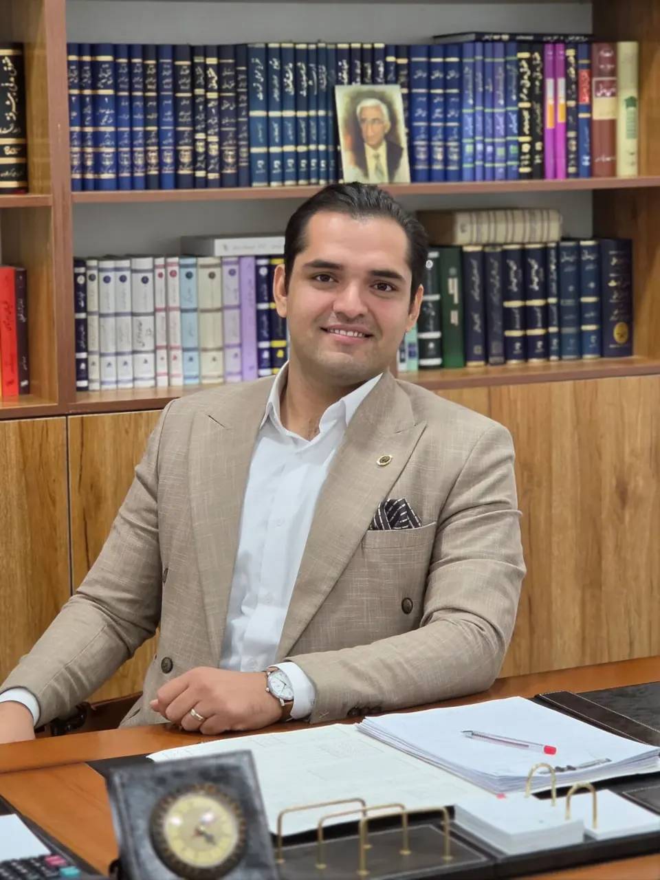 وکیل پایه یک دادگستری (رضا فاریابی)