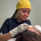 مرکز کاشت ابرو ریحانا در کرج