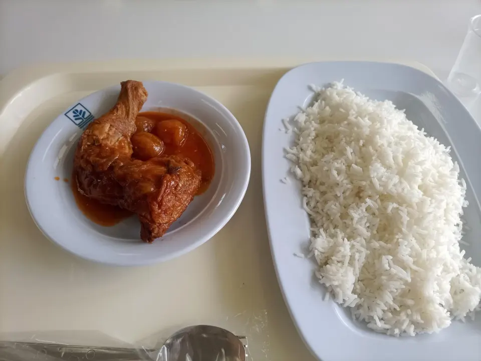 سفره سرای سنتی حیدربابا