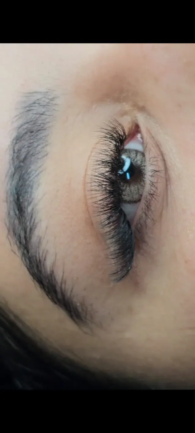 اکستنشن مژه فلاحتی