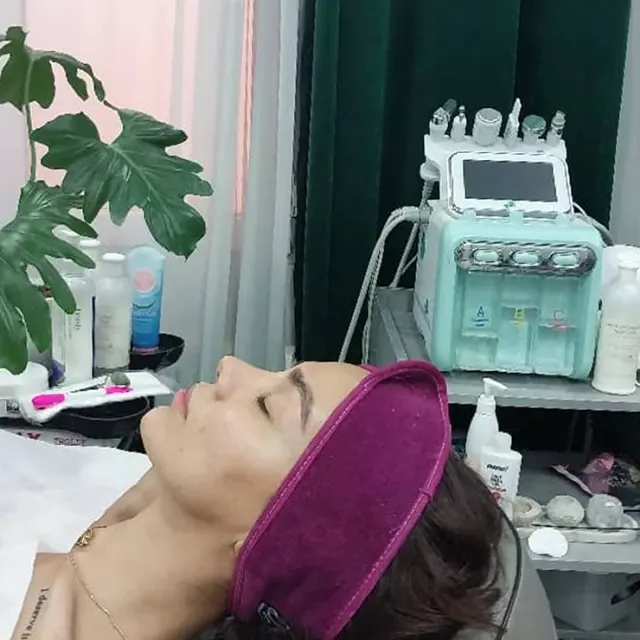 خدمات فیشیال افسانه