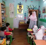 مهد و پیش دبستانی پرستوهای شاد دوزبانه4⭐