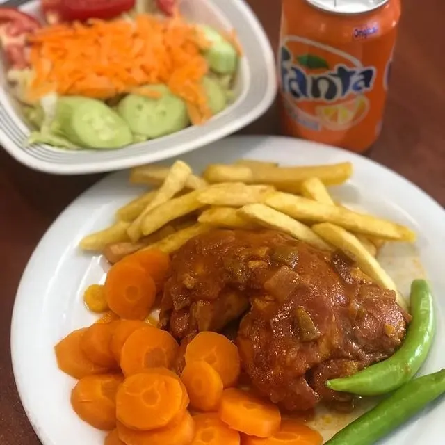 رستوران سلف سرویس شیرین بانو