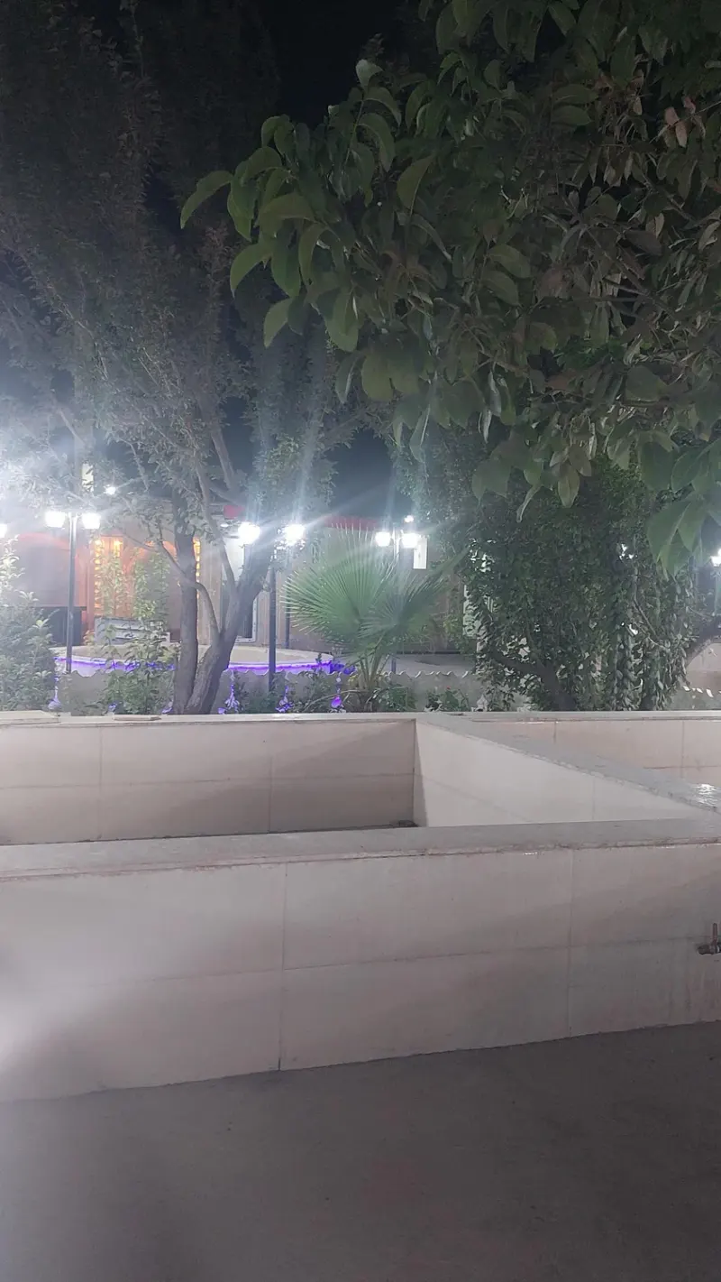 باغ رستوران اهورا