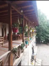 اقامتگاه بومگردی عمارت فینسک در مهدی‌شهر