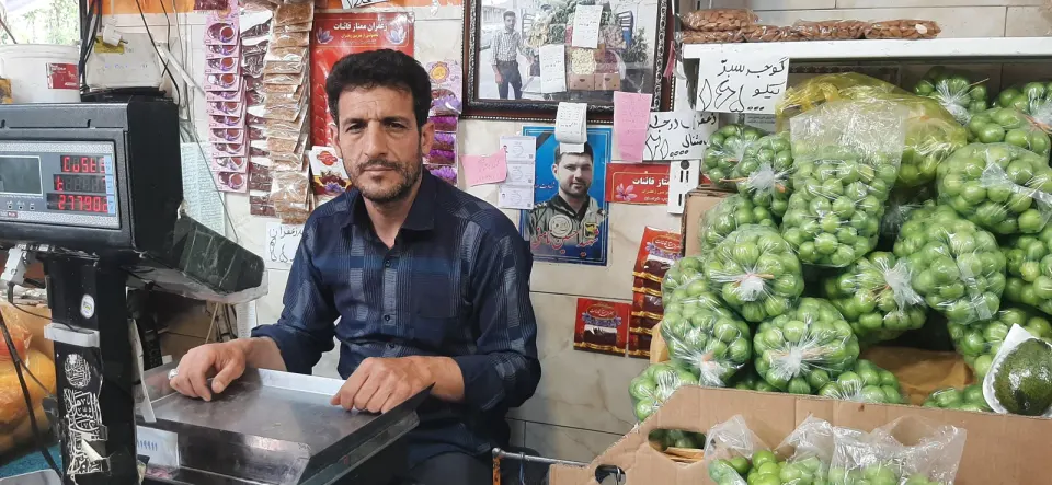 میوه فروشی برادران سبزواری