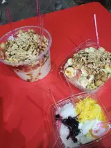 فالوده میوه ای و بستنی سنتی مخصوص جهرمی