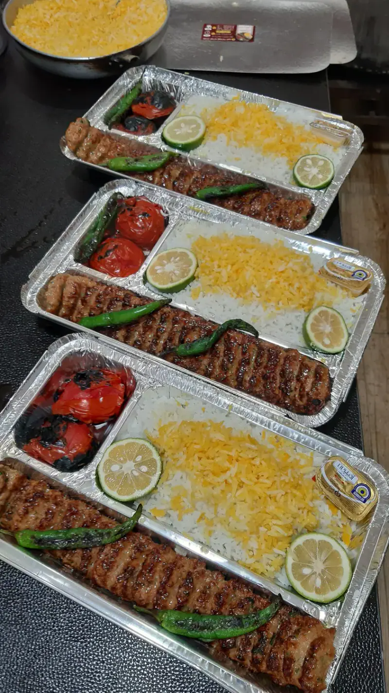 آشپزخانه صنعتی وتهیه غذای امیدبه خدا